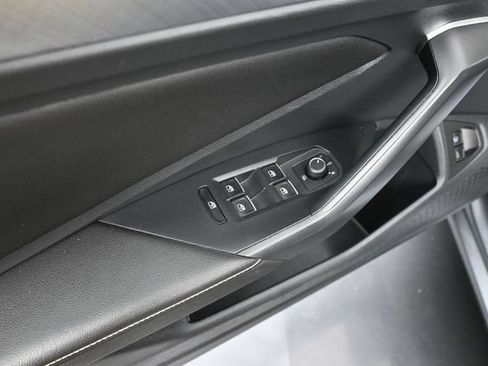 Used 2024 Volkswagen Jetta SE FWD image 10