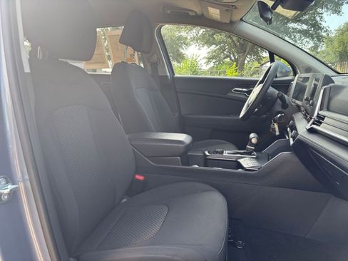 Used 2025 Jeep Compass Trailhawk AWD/4WD image 36