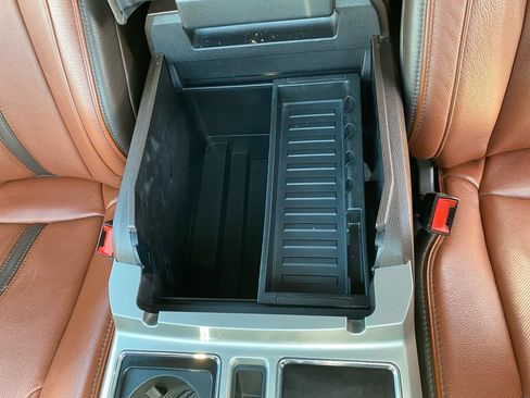 Used 2018 Ford F150 King Ranch w/ Equipment Group 601A Luxury AWD/4WD image 26