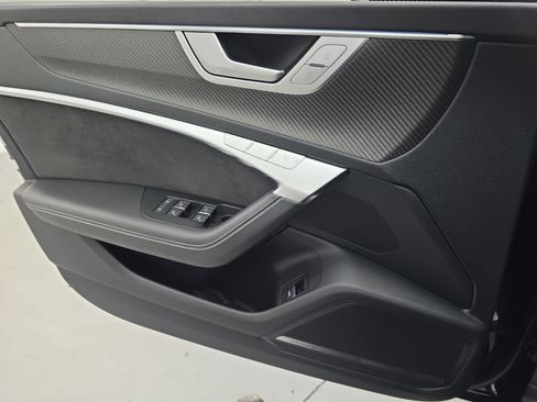 Used 2022 Audi S7 Prestige w/ Prestige Package image 27