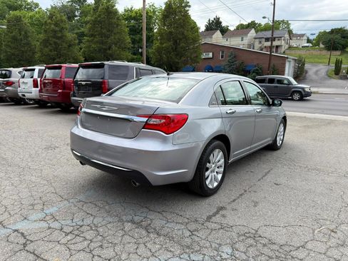 Used 2014 Chrysler 200 Limited w/ Sun/Sound Group FWD image 5