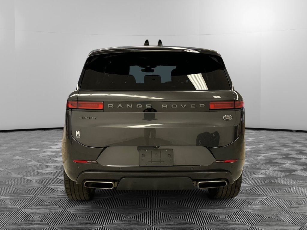 Used 2023 Land Rover Range Rover Sport SE Dynamic AWD/4WD image 4
