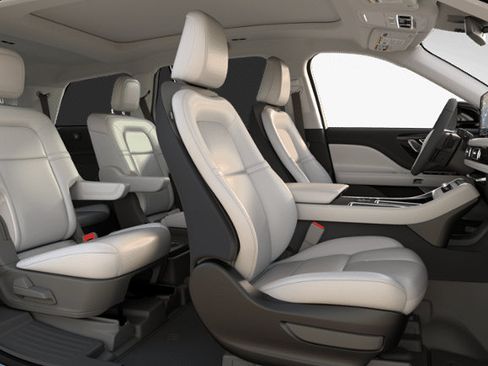 New 2026 Lincoln Aviator AWD image 28