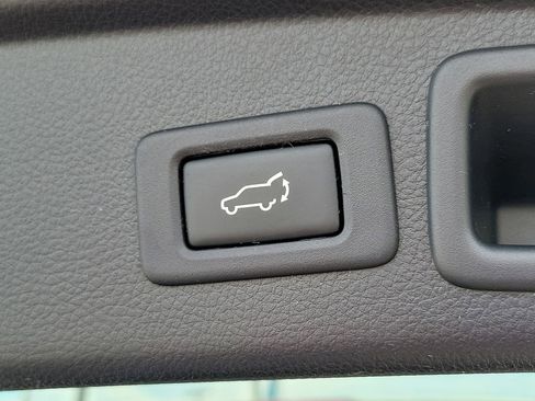 Used 2014 Subaru Forester 2.5i Touring AWD/4WD image 13