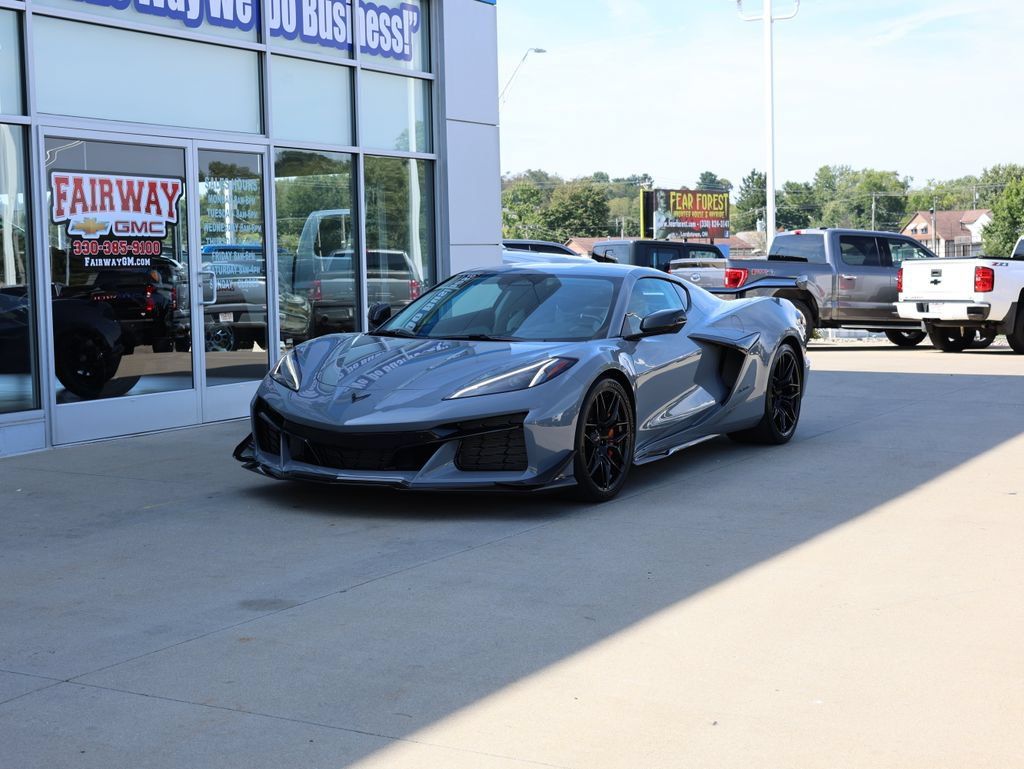 Used 2025 Chevrolet Corvette Z06 w/ Z07 Performance Package RWD image 6