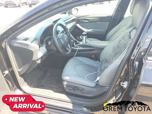 Used 2021 Toyota Avalon XLE FWD image 5