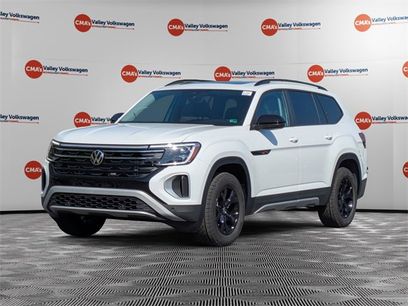 New 2025 Volkswagen Atlas Peak Edition SE