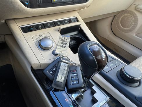 Used 2013 Lexus ES 350 w/ Luxury Pkg FWD image 20