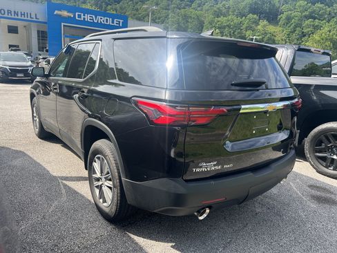 Used 2023 Chevrolet Traverse LT AWD/4WD image 5
