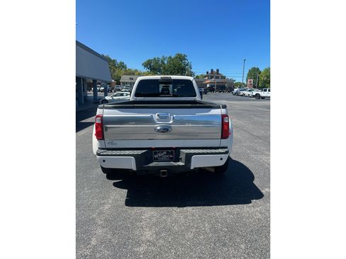 Used 2016 Ford F450 Platinum w/ FX4 Off Road Package AWD/4WD image 5