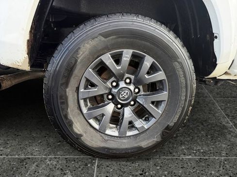 Used 2023 Toyota Tacoma SR5 image 10