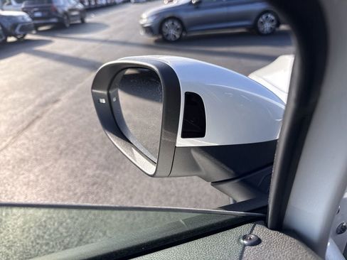 New 2026 Volkswagen GTI SE FWD image 24