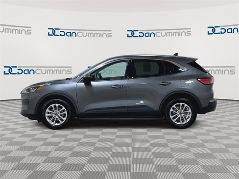 Used 2022 Ford Escape SE image 5