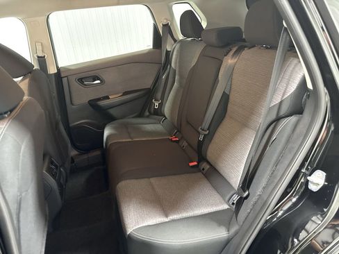 Used 2023 Nissan Rogue SV image 26