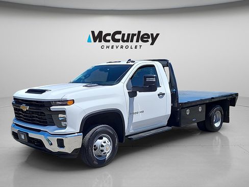Used 2024 Chevrolet Silverado 3500 W/T w/ WT Convenience Package AWD/4WD image 3