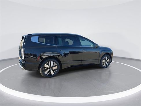 New 2026 Hyundai Ioniq 9 SEL image 4