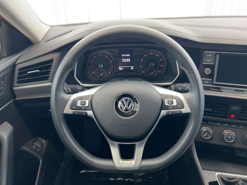 Used 2021 Volkswagen Jetta S image 17