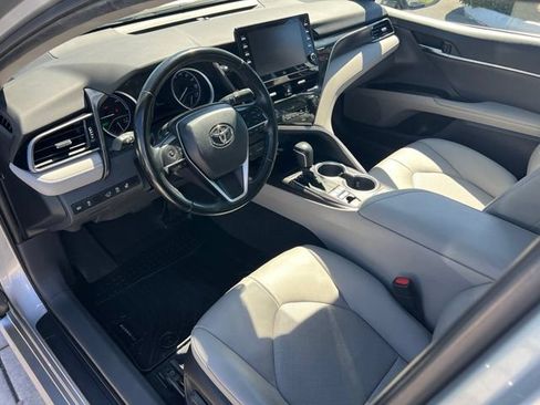 Used 2022 Toyota Camry XLE w/ Navigation Upgrade Package FWD image 13