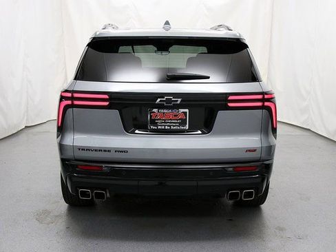 Certified 2024 Chevrolet Traverse RS w/ LPO, Floor Liner Package image 8