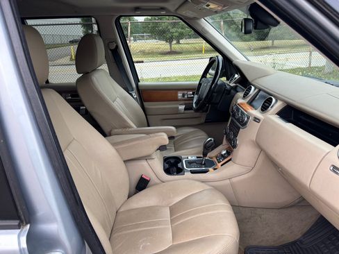Used 2010 Land Rover LR4 HSE AWD/4WD image 10
