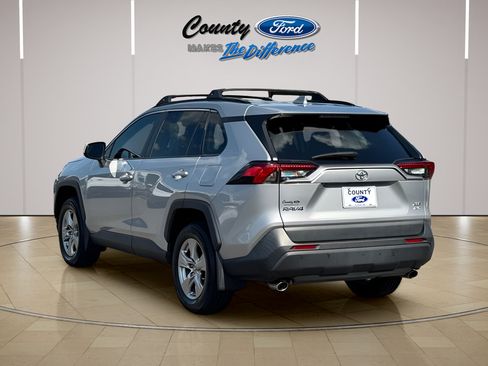 Used 2022 Toyota RAV4 XLE w/ Convenience Package AWD/4WD image 24