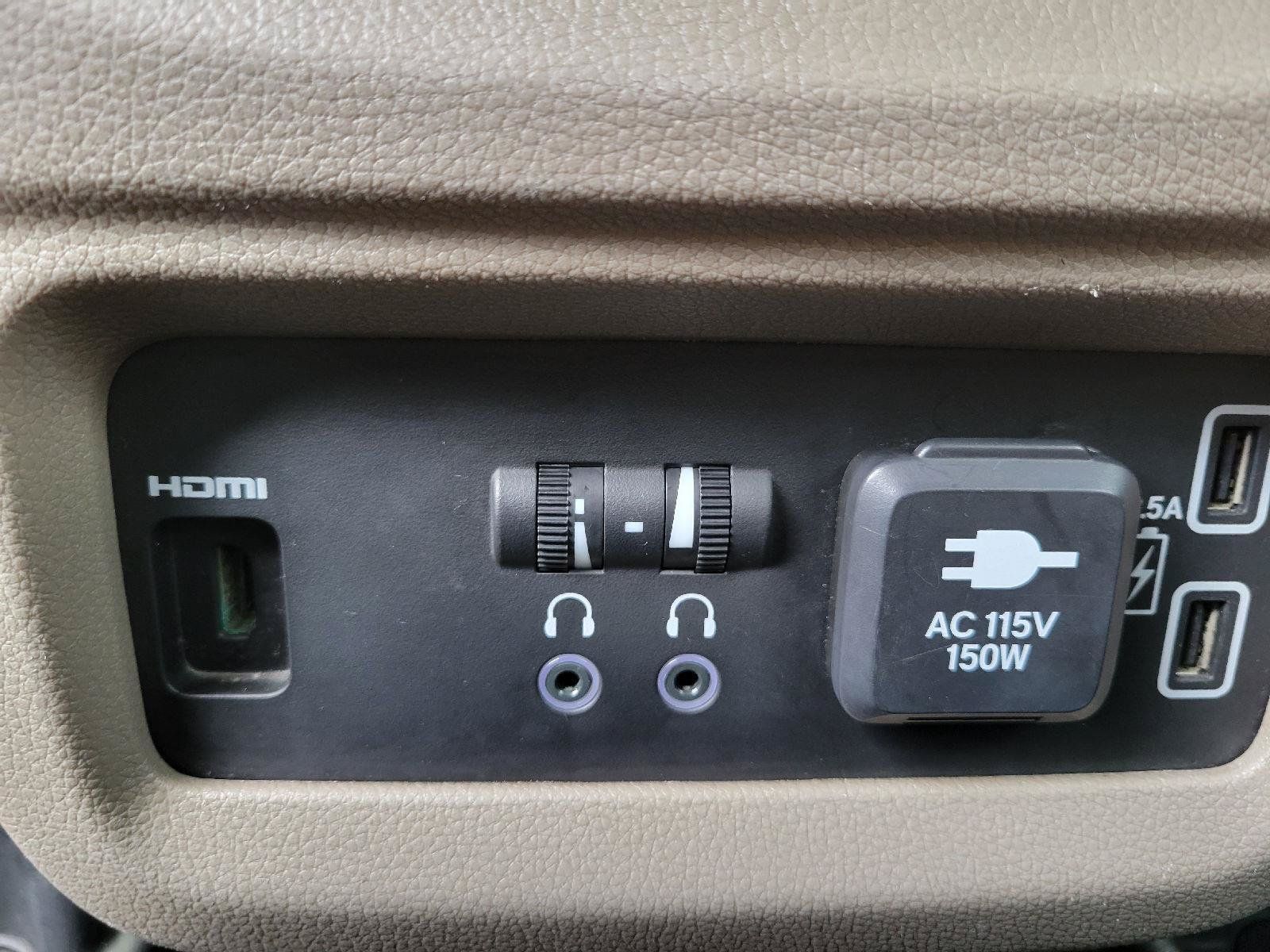 Used 2020 Honda Pilot Touring image 30