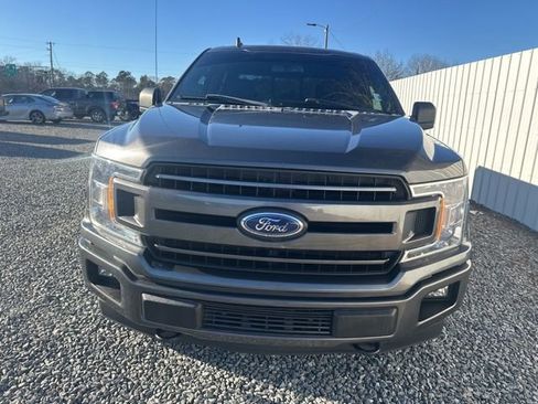 Used 2018 Ford F150 XLT w/ Equipment Group 302A Luxury image 8