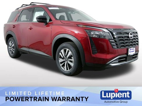 New 2026 Nissan Pathfinder SL AWD/4WD image 2