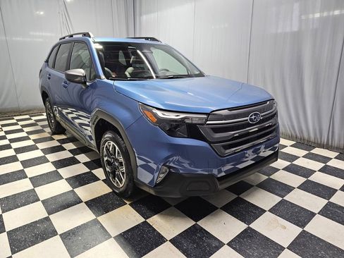 New 2025 Subaru Forester Premium image 3