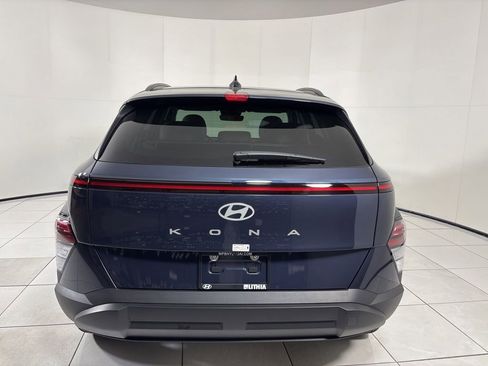 Certified 2025 Hyundai Kona SEL image 4