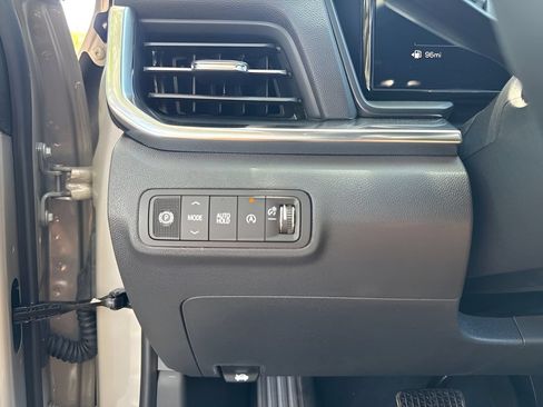 New 2027 GMC Terrain Elevation w/ Elevation Premium Package FWD image 18