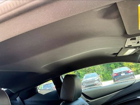 Used 2018 Chevrolet Camaro LT RWD image 19