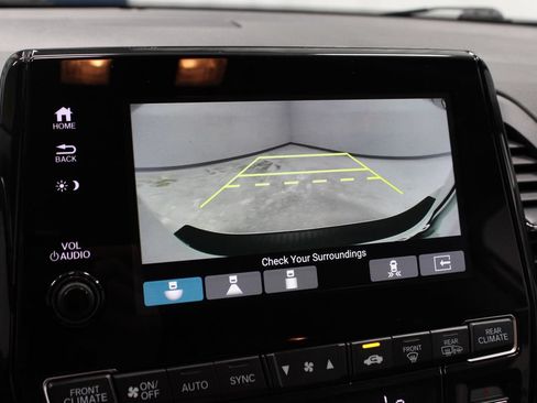 Used 2023 Honda Odyssey Touring image 4