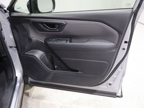 Used 2025 Subaru Forester Premium AWD/4WD image 22