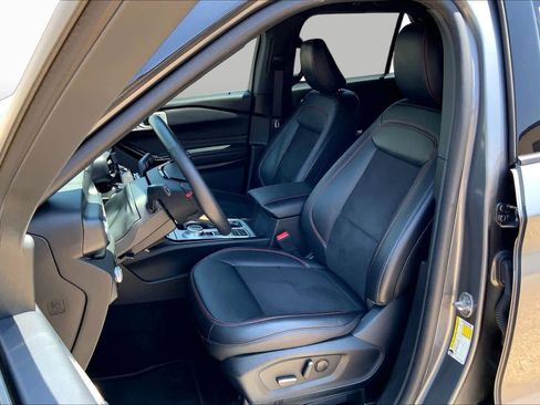 Certified 2023 Ford Explorer ST-Line w/ Class IV Trailer Tow Package RWD image 8