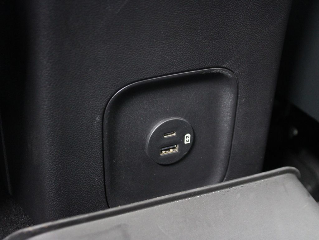 Used 2022 Ford Escape SE AWD/4WD image 16