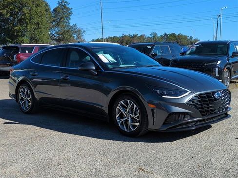 Certified 2023 Hyundai Sonata SEL w/ Convenience Package image 3