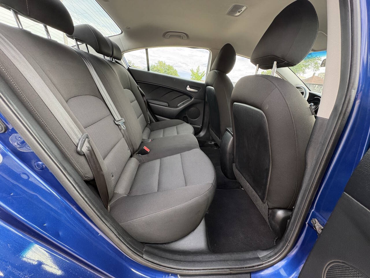 Used 2017 Kia Forte LX FWD image 19