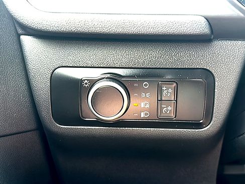 Used 2025 Ford Escape ST-Line AWD/4WD image 35