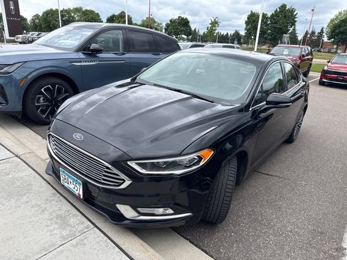 Used 2018 Ford Fusion Titanium AWD/4WD image 4