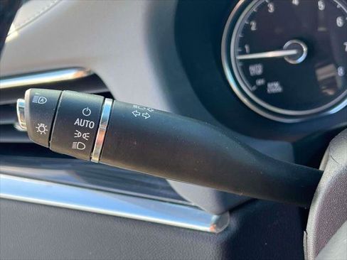 Used 2022 Buick Enclave Essence w/ Sport Touring Edition image 24