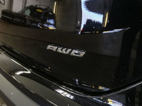 Used 2024 Ford Edge SEL w/ Convenience Package image 10