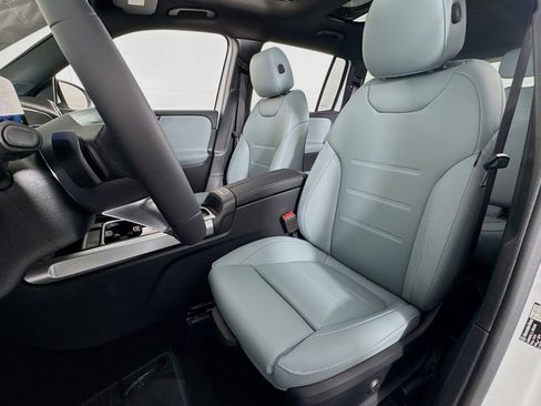 New 2026 Mercedes-Benz GLB 250 image 16