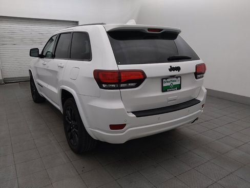Used 2021 Jeep Grand Cherokee Laredo X RWD image 5