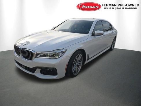Used 2019 BMW 750i w/ Executive Package RWD image 2