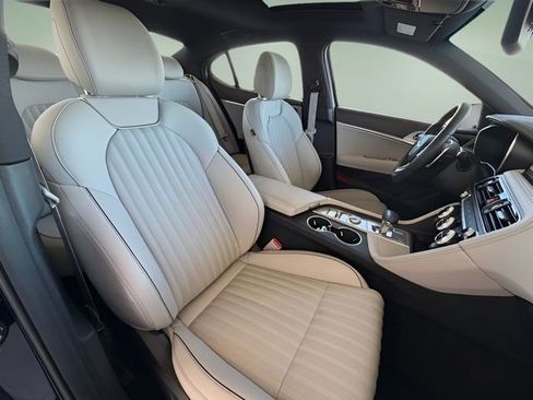 Used 2023 Genesis G70 3.3T w/ Sport Advanced Package image 43