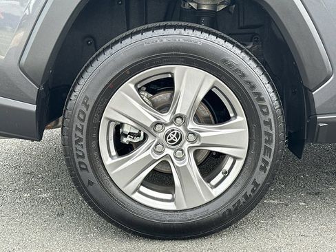 Used 2025 Toyota RAV4 LE AWD/4WD image 7