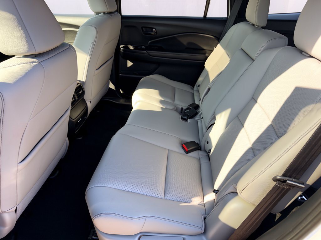 Certified 2025 Honda Passport EX-L image 25