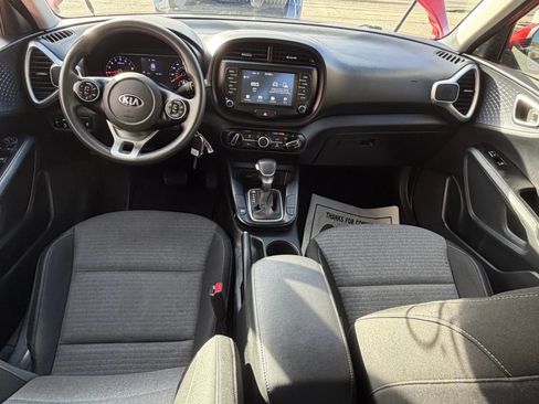 Used 2021 Kia Soul S image 16
