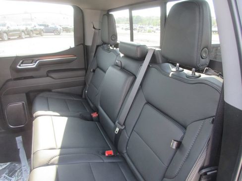 New 2026 GMC Sierra 1500 Denali w/ Denali Reserve Package AWD/4WD image 13